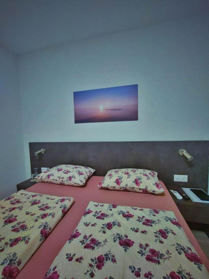 Gold Apartmani Kozarac Exterior foto